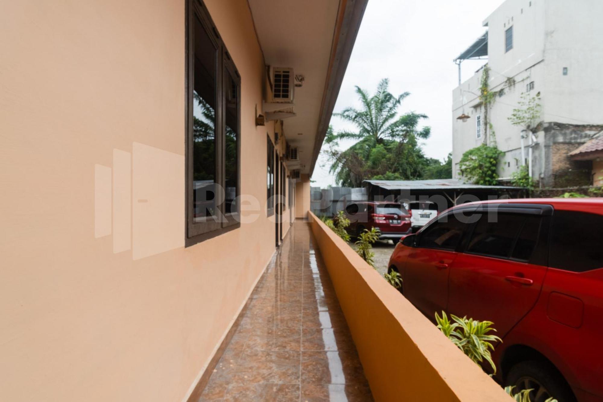 Teratai Guesthouse At Rs Adam Malik Medan Mitra Reddoorz Esterno foto