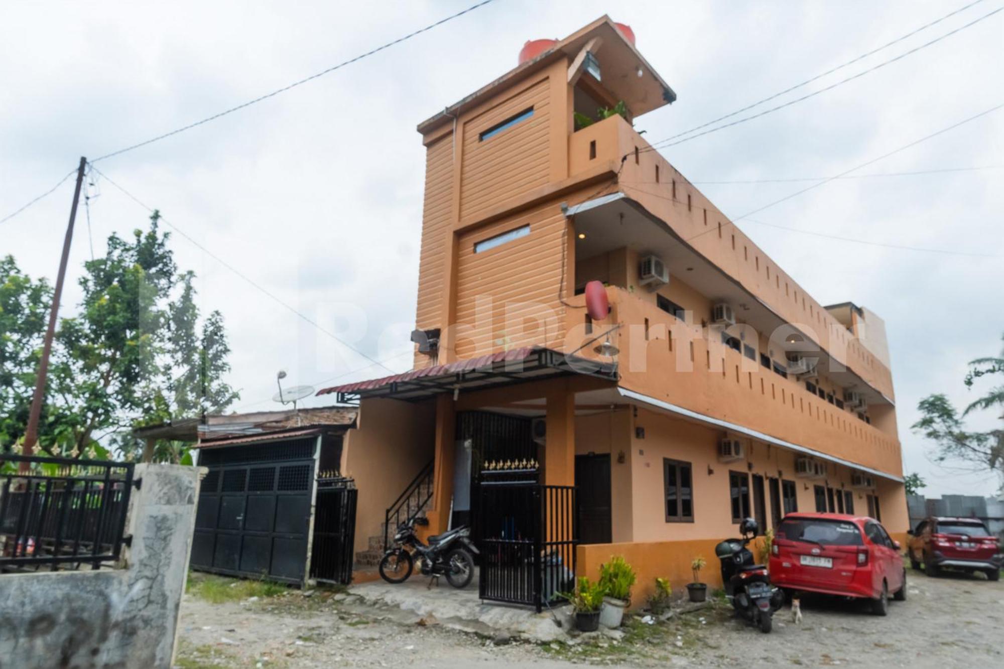 Teratai Guesthouse At Rs Adam Malik Medan Mitra Reddoorz Esterno foto